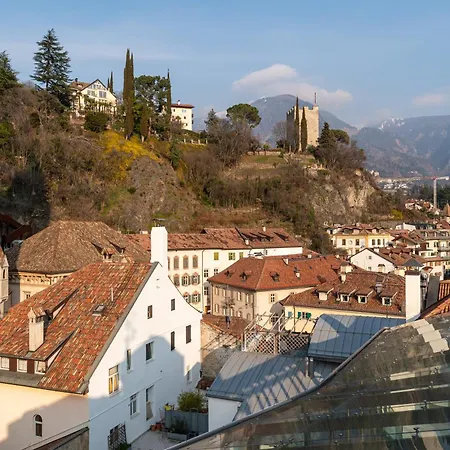 Artist House 公寓 *