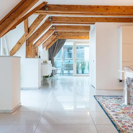 Artist House Apartament *