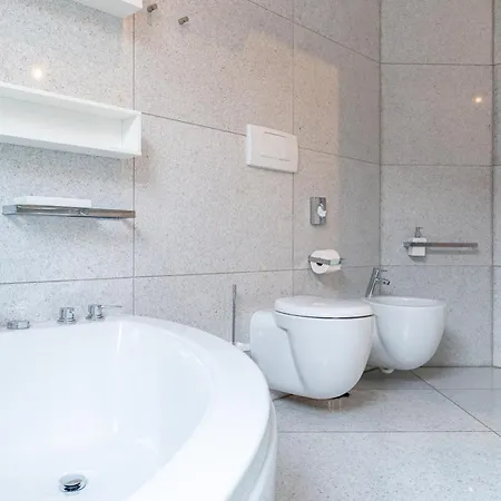 Apartment Artist House Merano