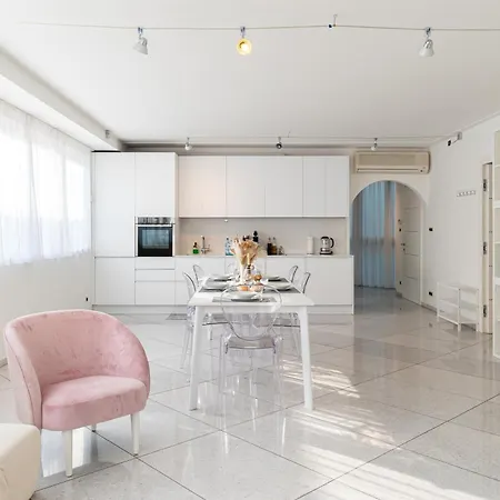 Artist House * メラーノ