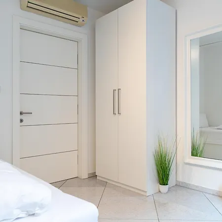 Apartment Artist House Merano